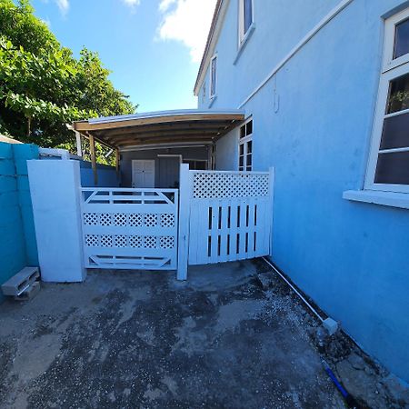 Appartamento Gloria'S Mini Hideaway Christ Church Esterno foto